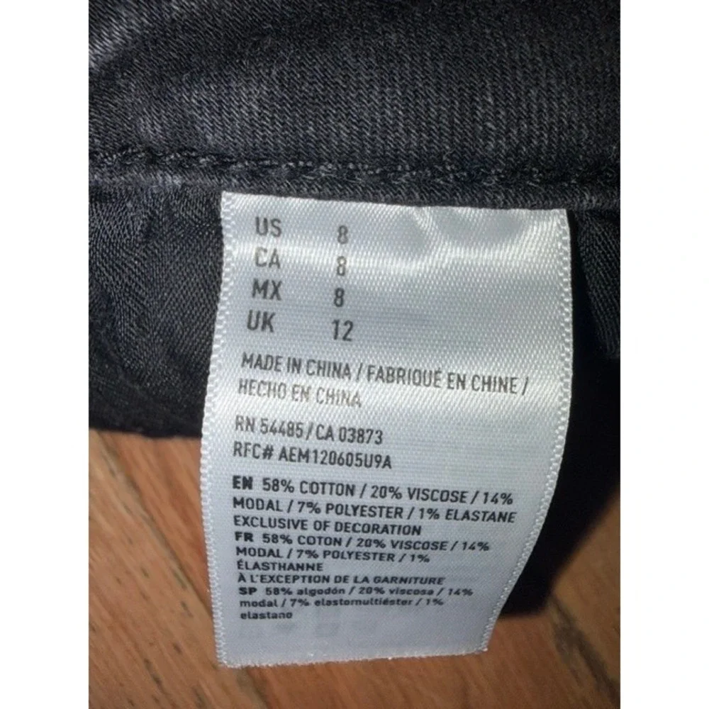 American Eagle Black Distressed Denim Mini Skirt‎ Raw Hem Size 8 T57-11